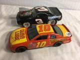 Lot of 2 Pieces Collector Loose Nascar Assorted Cars 1:24 Scale Die-Cast Metal had Minor Damg