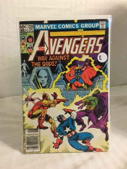 Collector Vintage Marvel Comics The Avengers War Against The Gods #220 Comic Book