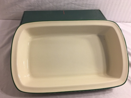 Collector Holiday Lenox Porcelain Lenox Holiday Rectangular Baker,Ivory Flower Décor Size:15x9.5"Box