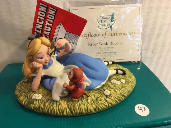Collector Classic Walt Disney Collection Artist Series "Alice and Dinah" Alice in Wonderland 6'Tx11