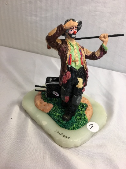 Collector 2009 Ron Lee's World Of Clown Sculpture Golfing Figurine Size: 6"Width by 7" tall Figrine