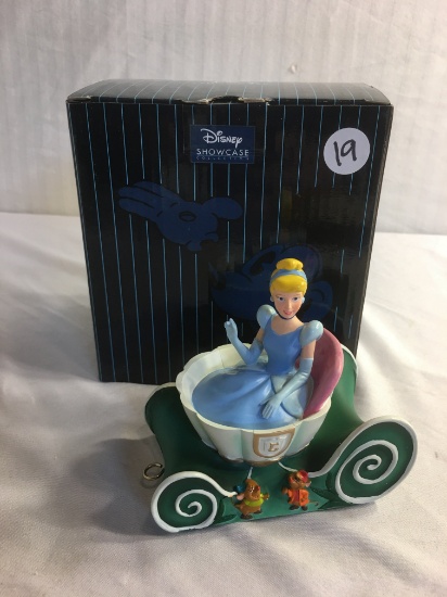 Enesco Disney Showcase Collection Cinderella Parade Float Ltd. Edt. Figurine 5.3/4"T Box