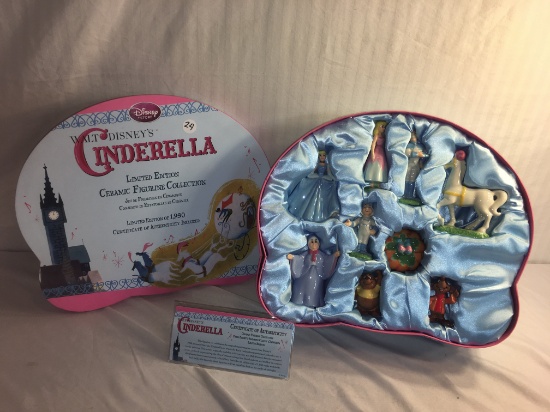 Collector Walt Disney's Cinderella Ltd. Edt. Ceramic Figurine Collection Box Size: 11.5"x13.5"
