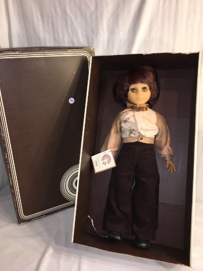 Collector CR Club Compagnie Du Jouet Vinyl Doll Box Made in France Size: 21.5"Tall Box