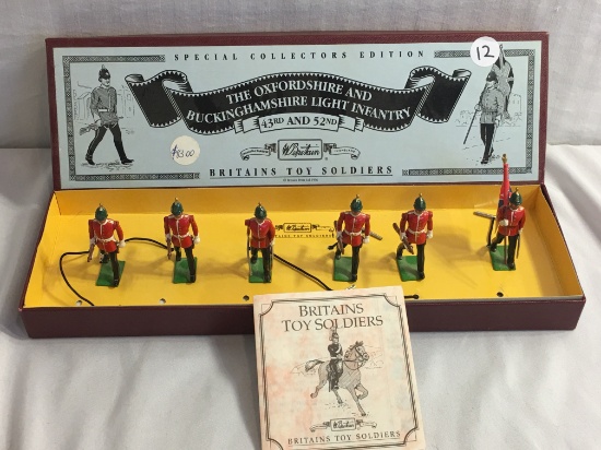 Collector 1996 Britains Oxford & Bucks Regiment Hand Painted Metal Model Figures Box: 4"x12"