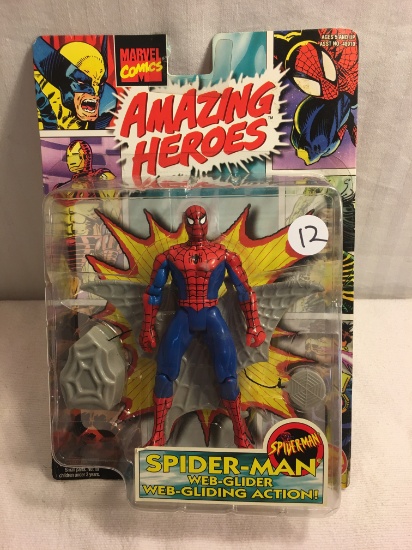 NIP Collector Toy Biz Marvel Comics Amazing Heroes Spider-Man Action Figure