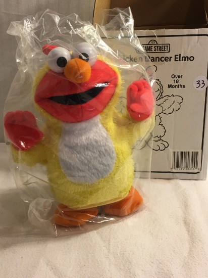 NIP Collector Fisher Price Sesame Street Chicken Dancer Elmo Aciton Figure Box: 8.5"x6.5"