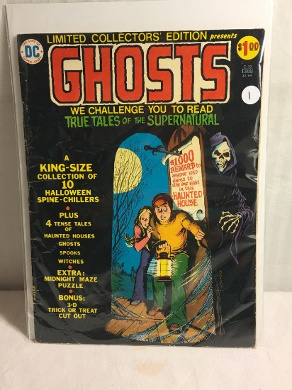 Collector Vintage Super Size DC, Comics Ghosts Large Comic Book