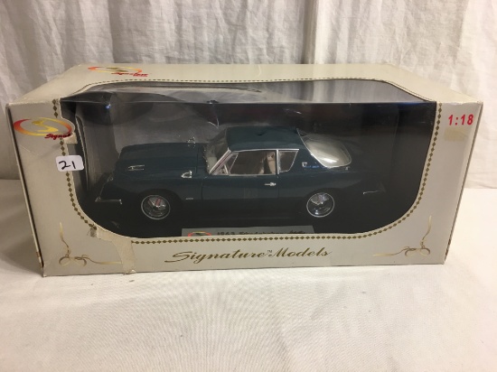 Collector Signature Models 1963 Studebaker 1:18 Scale DieCast Metal Car