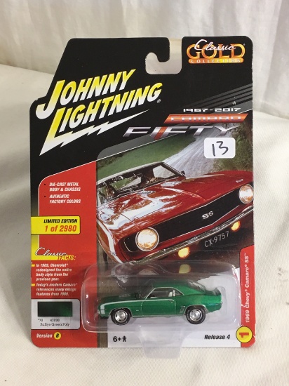 NIP Johnny Lightning 1:64 Scale DieCast Metal Car 1969 Chevy Camaro SS Release 4 Car