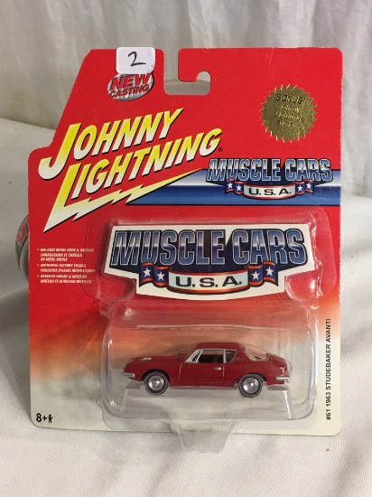 NIP Johnny Lightning 1:64 Scale DieCast Metal Car Muscle Cars YSA #61 1963 Studebaker Avanti