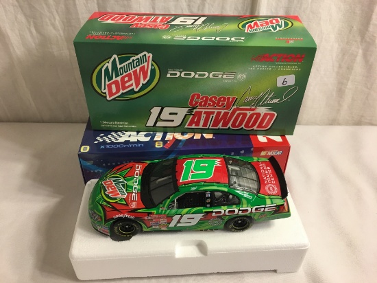 Action 2001 Intrepid R/T Casey Atwood #19 Dodge/Mountain Dew 1:24 Scale Stock Car 101418