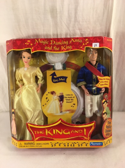Collector NIB Playmates Magic Dancing Anna and The King The King and I Doll 13"tall Box Size