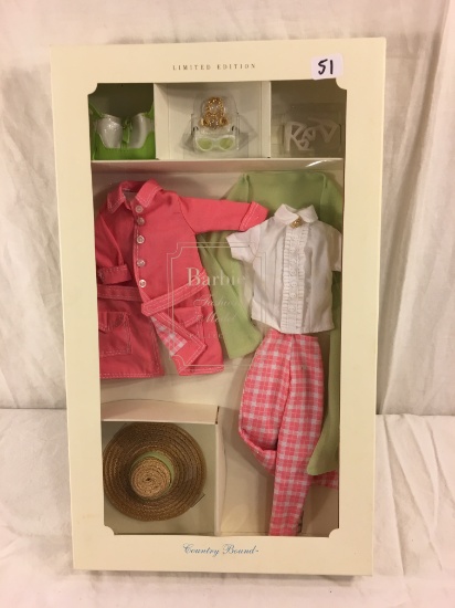 Nib 2001 Barbie Matte Limited Edition Barbie Fashion Model Collection Country Bound