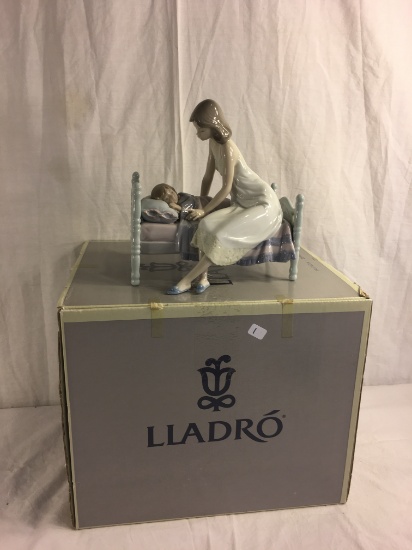 Collector Lladro Figurine #5900 Sleep Tight, Mother & Sleeping Child, with box Size:13"x11x11" Box