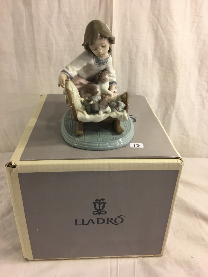 Collector Lladro Porcelain #5784 Girl w/ A Cradle of Kittens Figurine Box Size:10x9x8" Box Size