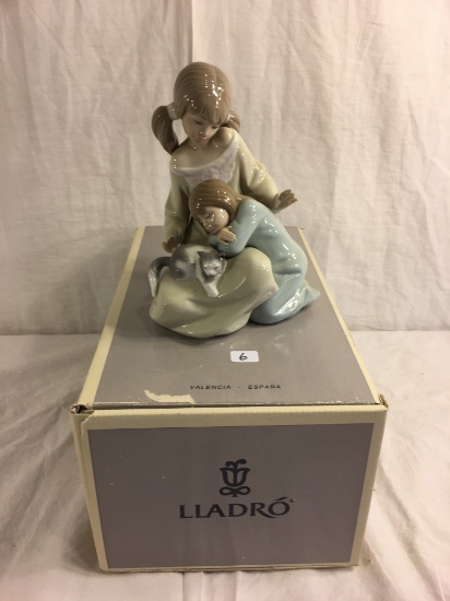 Collector Ritired Lladro " Little Sister" Figurine #1534, Retired Fiurine Box Size: 13.5x7.5x5" Box