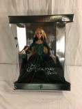 NIB Barbie Mattel Collector Special Edition 2004 Holiday Barbie Doll 13.5