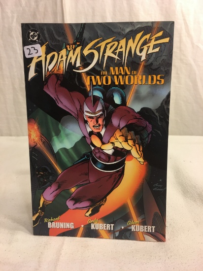 Collector DC, Comic Book Adma Starneg The Man Of Two Worlds Book