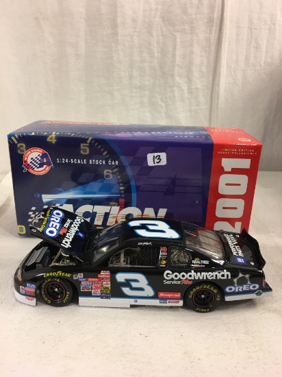 Nascar Action  Dale Earnhardt #3 Oreo GM Goodwrench Servie Plus 2001 MC 1:24 Scale Stock Car