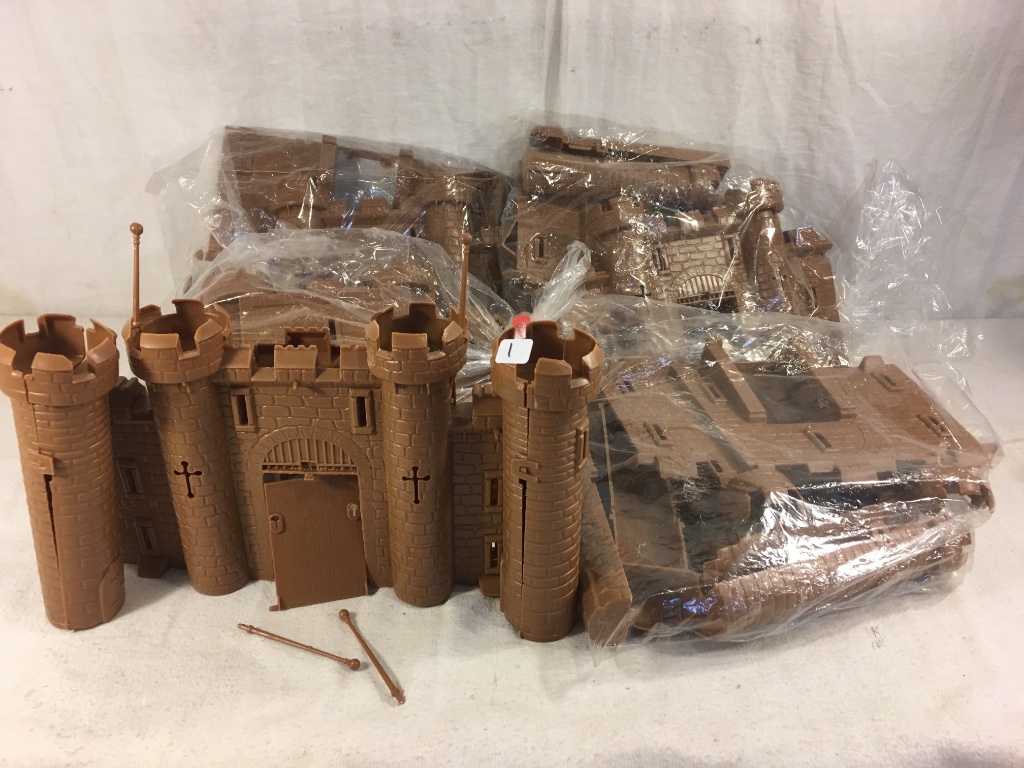 Lot of 5 Pieces Collector Loose Plastic Marx Miniatures Castle Loose - See Pictures