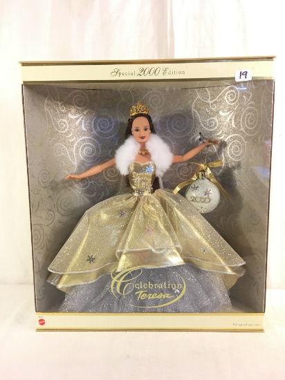 NIB Collector Special 2000 Edition Celebration Teresa Doll Box: 14"x12"