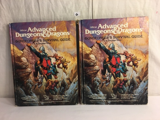 Lot of 2 Pcs Collector Advanced Dungeons & Dragons 2019 Dungeoneer's Survival Guide H-Cover