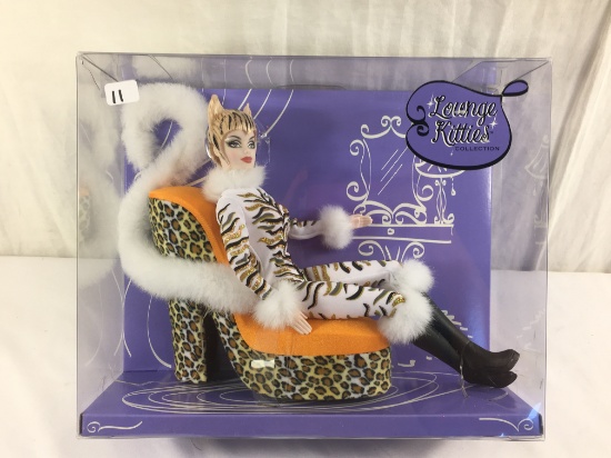 Collector NIB Barbie Lounge Kitteis Collection Barbie Doll Size:9" by 11" Box Size