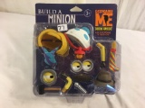 NIB Collector Despicable Me Minion Mayhem Universal Studios Build a Minion Box Size:6'tall Box