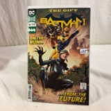 Collector DC,  Comics Universe The Gift Batman On The Run #46  Comic Book