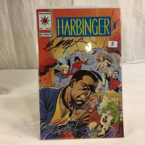 Collector Valiant Harbinger #19 Hand Autographed Comic Book