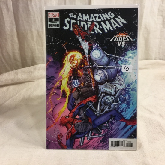 Collector Marvel Comics The Amazing Spider-man #5 LGY#806 Variant Edition  Comic Book