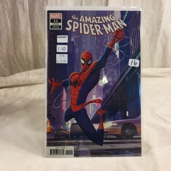 Collector Marvel Comics The Amazing Spider-man #11 LGY#812 Variant Edition  Comic Book