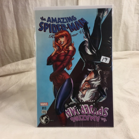 Collector Marvel Comics The Amazing Spider-man #13 Variant Edition  Comic Book