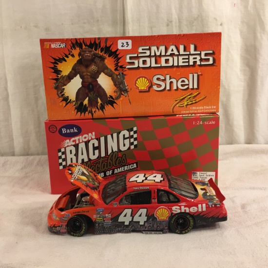 Collector Nascar Action Tony Stewart #44 Small Soldiers 1998 Pontiac 1:24 Scale Stock Car