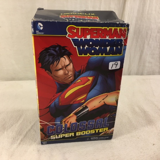 Collector 2015 Wizkids/Neca DC, Comics Superman Wonder Woman Colossal Super Booster 9"tall