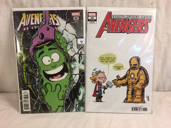 Lot of 2 Pcs Collector Marvel Comics The Avengers Comic Book No.10.684 Variant Edition