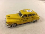 Collector Loose Solido 1946 Chrysler Windsor Yellow Taxi 1/43 Scale DieCast Metal Car