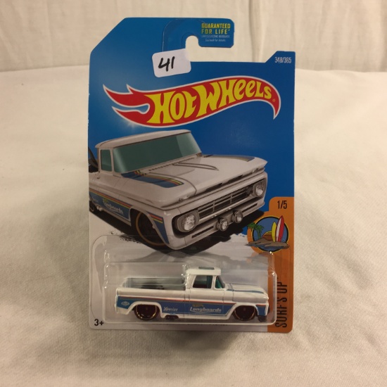 Collector NIP Hot wheels Mattel 1/64 Scale DieCast & Plastic Parts Custom '62 Chevy Pickup1/5