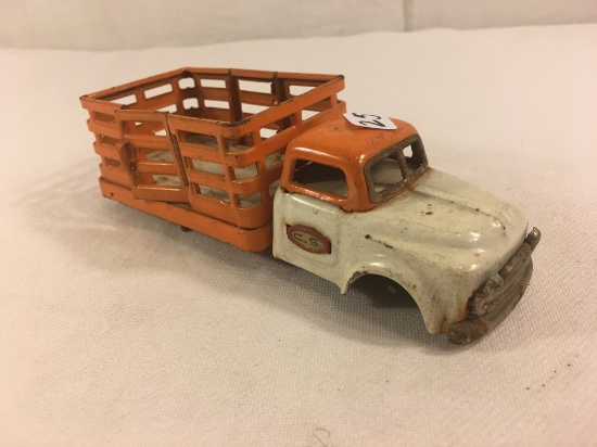 COLLECTOR MIXED VINTAGE & MODERN DINKY DIECAST CAR