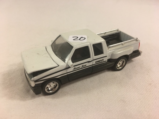 Collector Loose Majorete Chevy Sport Side White Pick-up Truck Size: 5.7/8" Long