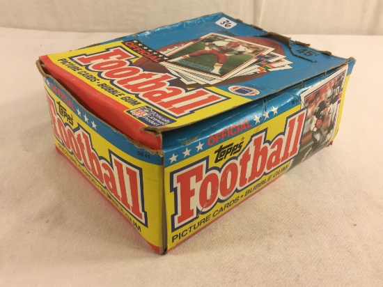 COLLECTOR MIXED SPORT CARDS SOME IS SEALED BOX