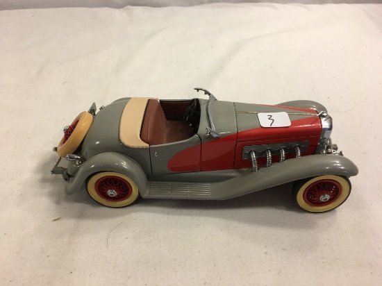 Collector Loose 1935 Duesenberg ssJ The Danbury Mint  1/24 Scale DieCast Has Damage