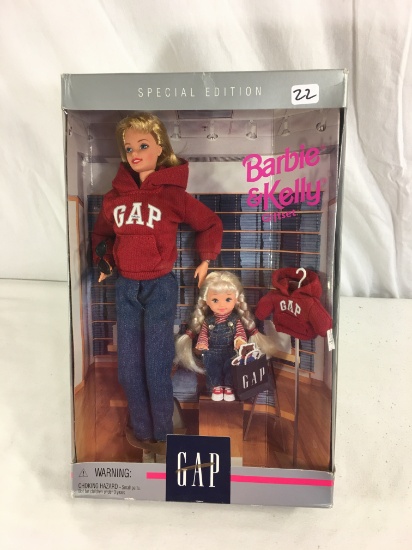 Collector Barbie & Kelly Giftset Gap Special Edition Barbie Doll 12.5"Tall Box