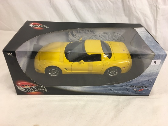 Collector NIP Hot Wheels 100% C5 Corvette 2001 Yellow 1:18 Scale