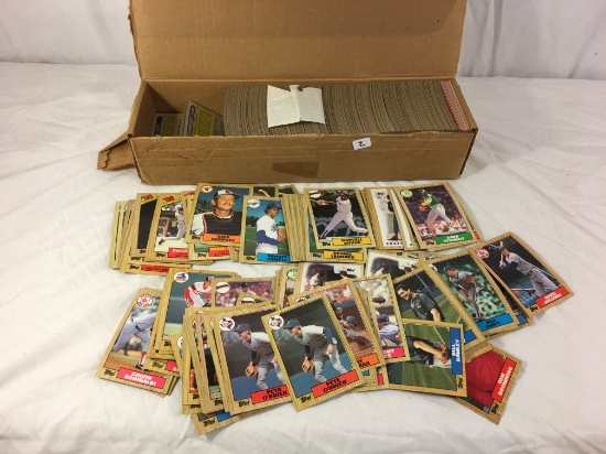 Collector Vintage 1987 Loose Sport Baseball Trading Cards - See Pictures