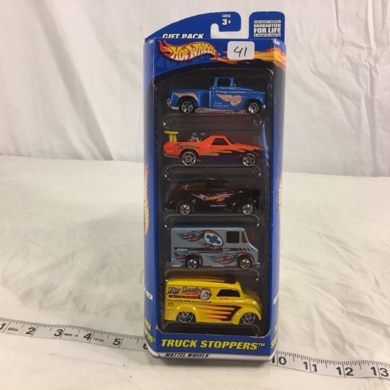 NIP Collector Hot wheels Mattel Gift Pack 1/64 Scale Die-Cast Metal & Plastic Parts "Truck Stoppers