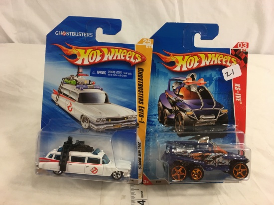 Lot of 2 Pieces Collector New in Package Hot wheels cars 1/64 Scale DieCast Metal & Plastic  Parts