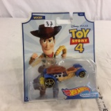 NIP Collector Disney Pixar Toy Story 4 Woody Car Character