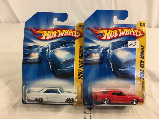 Lot of 2 Pieces Collector New in Package Hot wheels 1/64 Scale Die-cast Metal & Plastic Parts